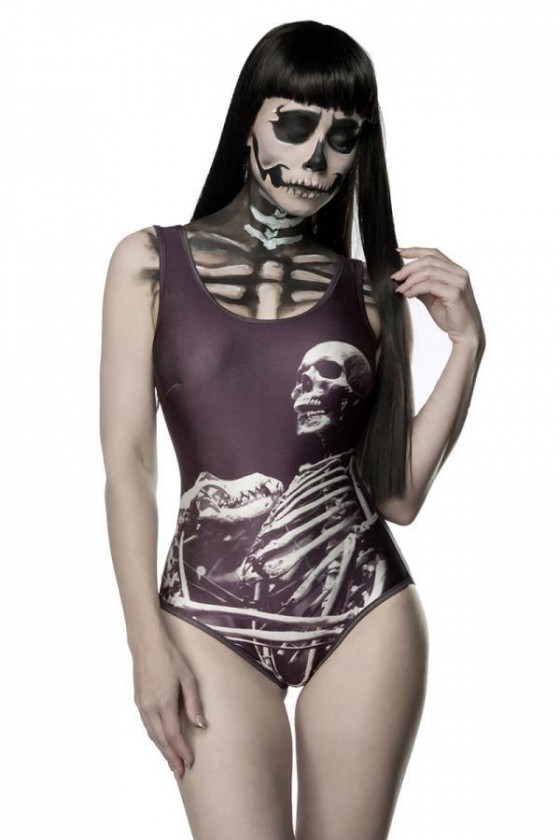 Body mit Skelett